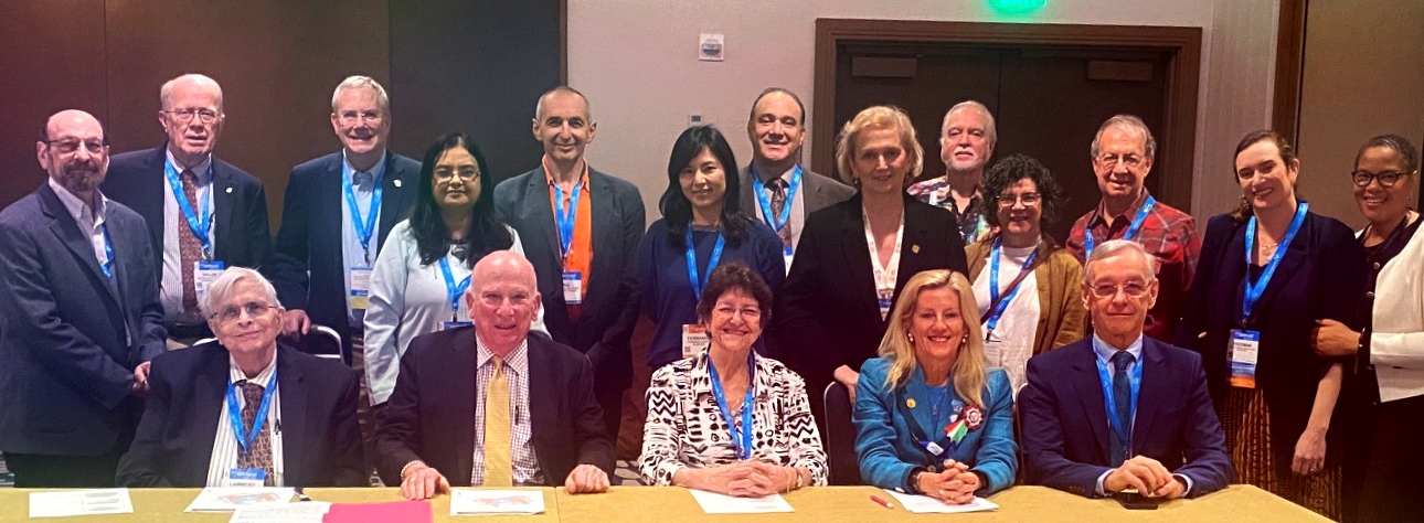 Dr. Robert Brodell, back row third from left, pictured with colleagues from Practice Update: Dermatology 